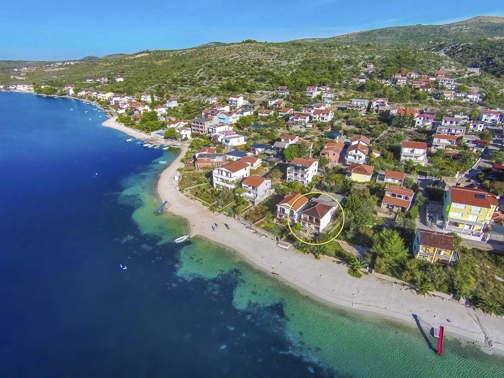 Milan * Rogoznica (Sibenik-Knin)